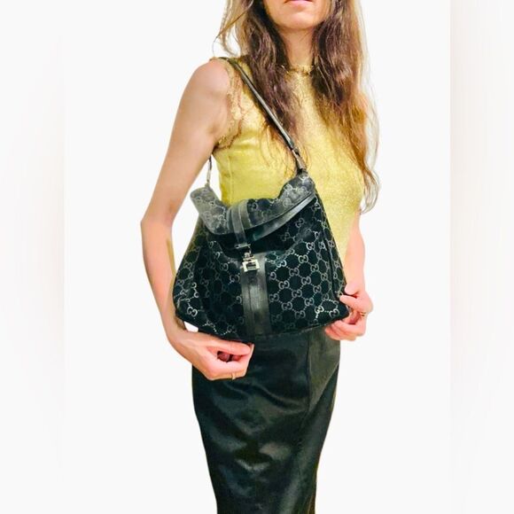 Elegant black suede gg Jackie bag with piston lock - Picture 3 of 16